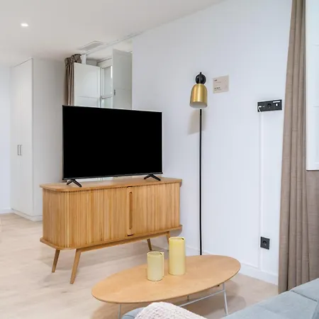 Limehome Santiago De Compostela Exterior photo