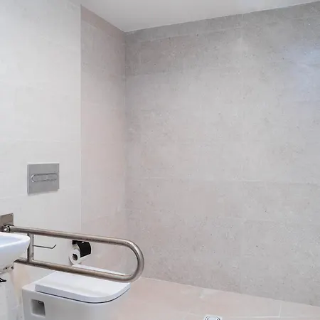 Limehome Santiago De Compostela Exterior photo