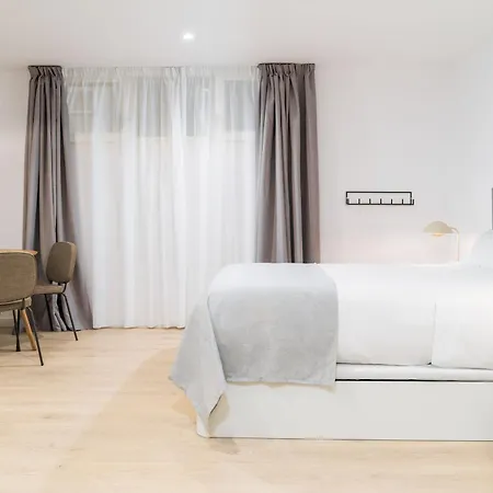 Limehome Santiago De Compostela Exterior photo
