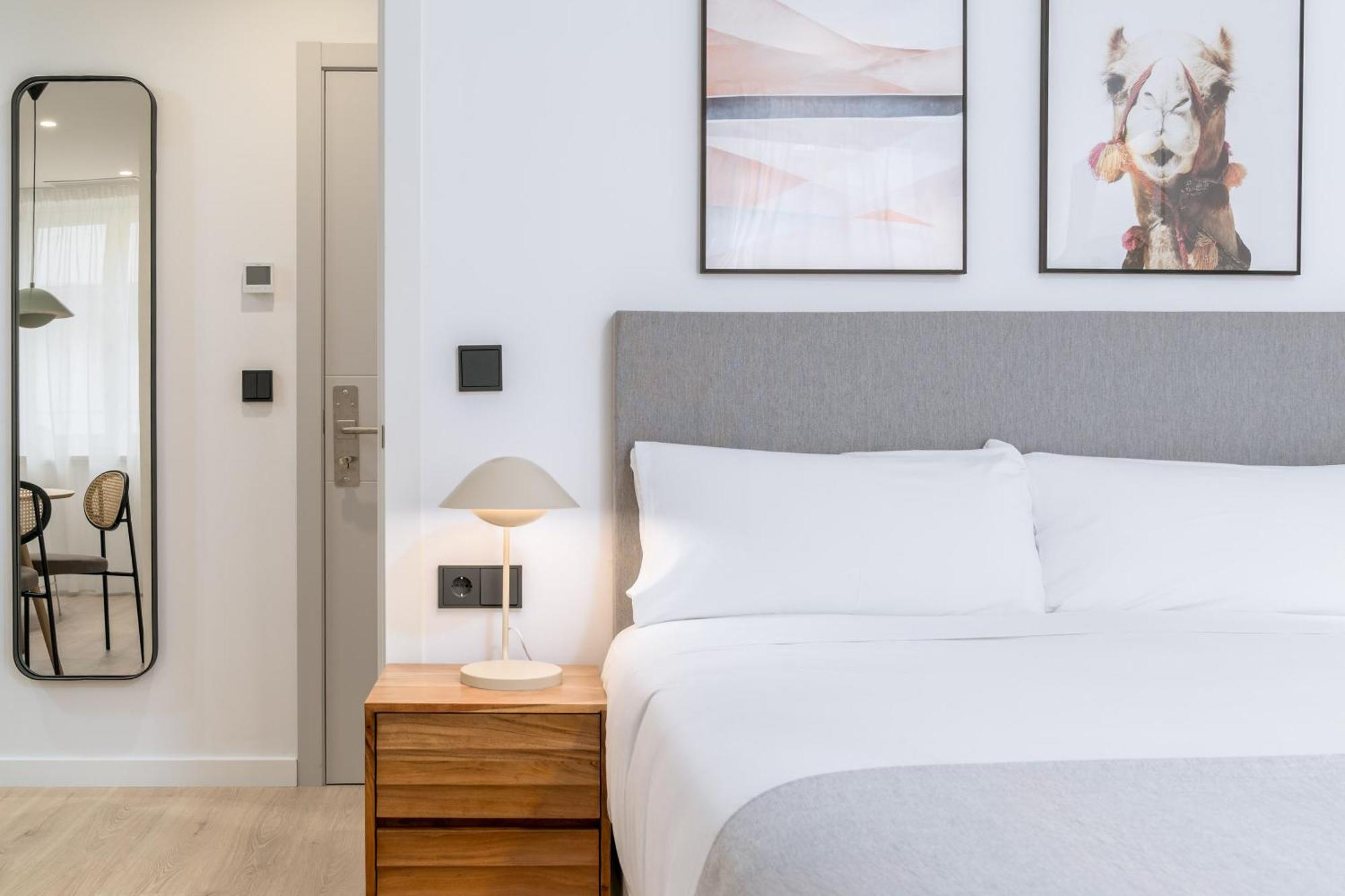 Limehome Apartment *