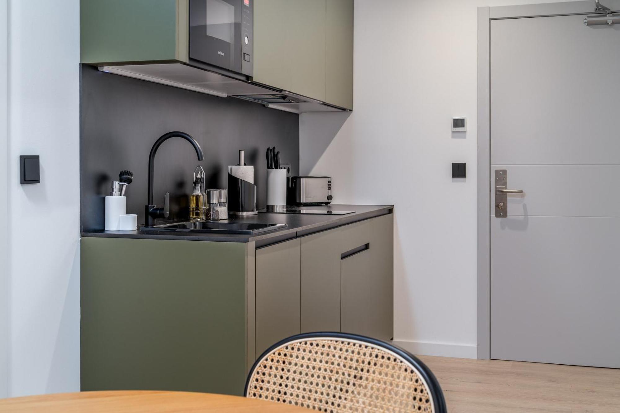 Limehome Apartment *
