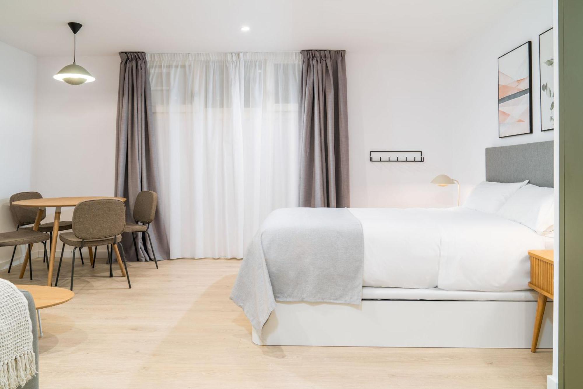 Limehome Apartment *